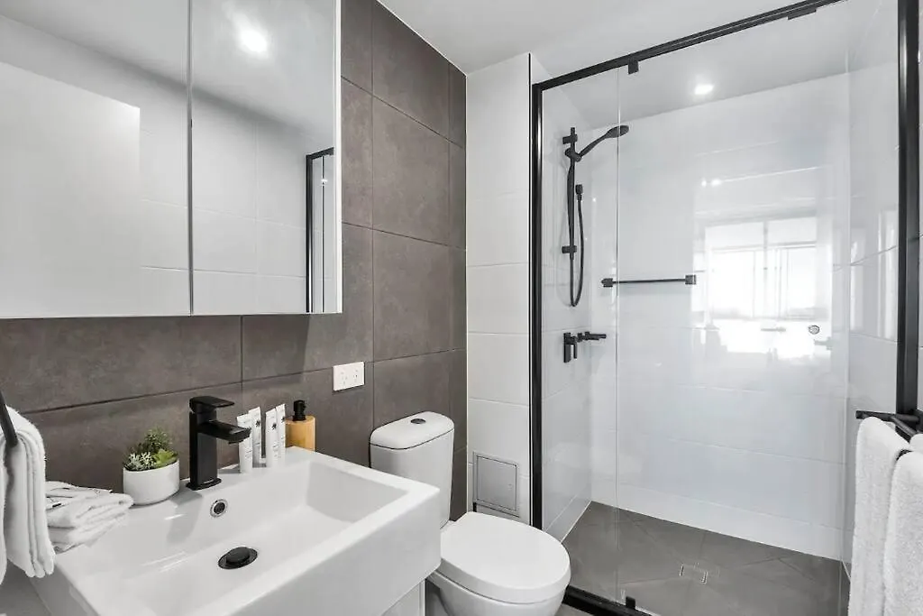 Modern Coastal Apartment - Walk To Beach And Shops Buddina Australia